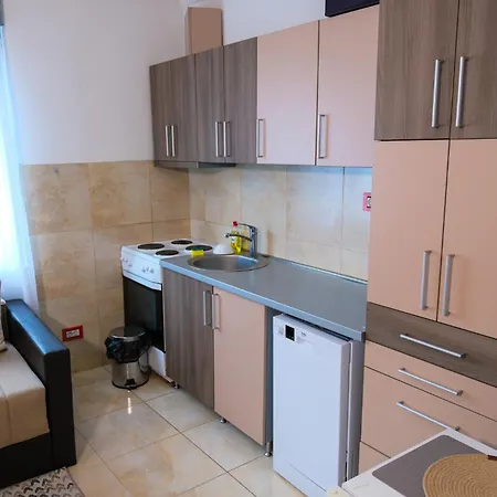Qumi Apartments Tivat Exterior photo